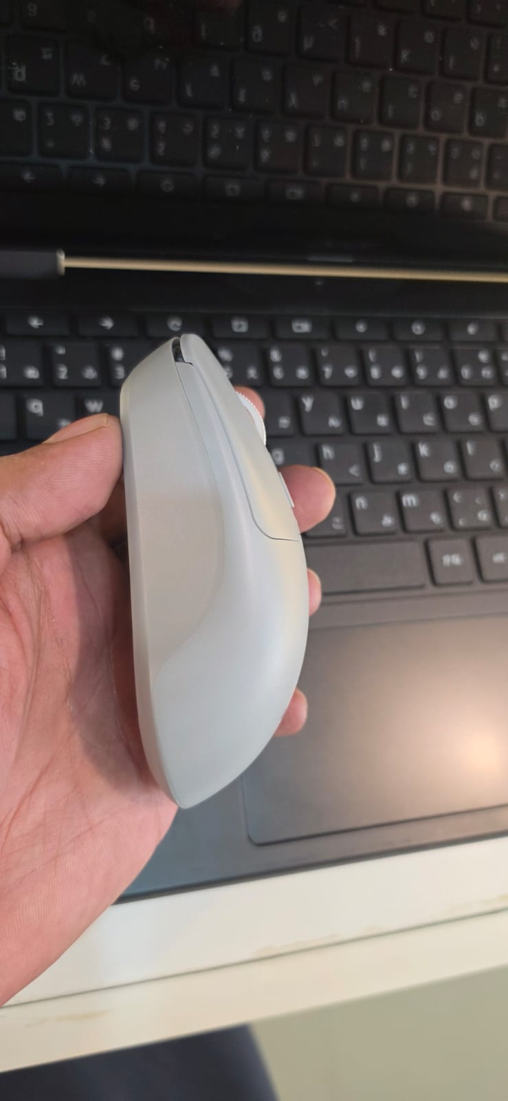 Clicket Dual Mode Wireless Rechargeable Mouse (BLUETOOTH+USB+RECHARGEABLE)
